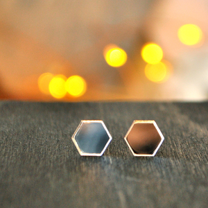 Зеркальные шестиугольники