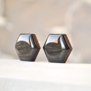 Black wood - шестиугольники